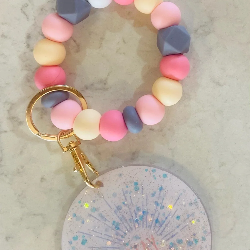 Handmade custom keychains - Picture 2 of 7